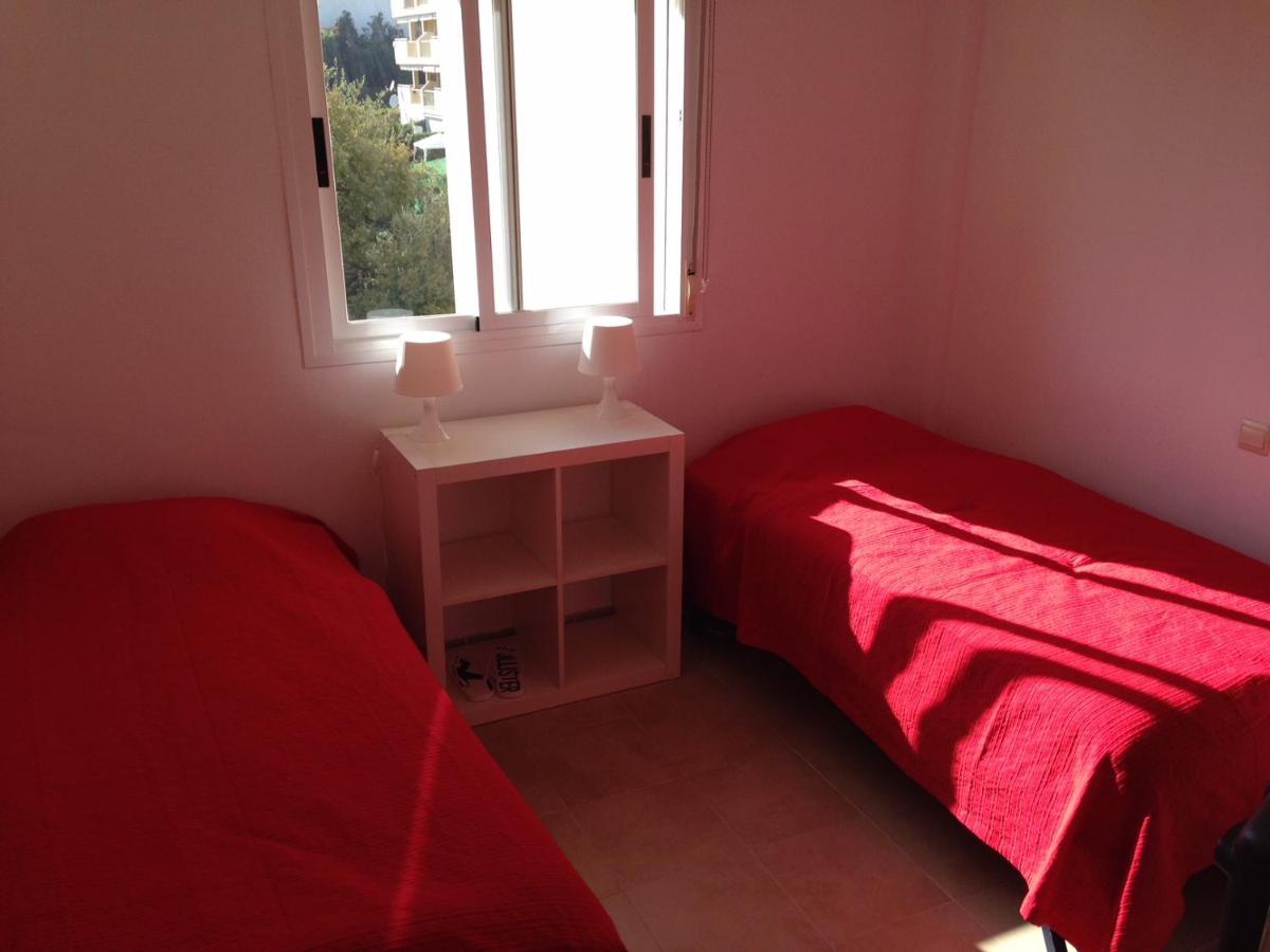 Beautiful Holiday Apartment 2 Bedroom Beach And Pool Malaga Marbella Calahonda Royale Mijas Costa Spain Zewnętrze zdjęcie