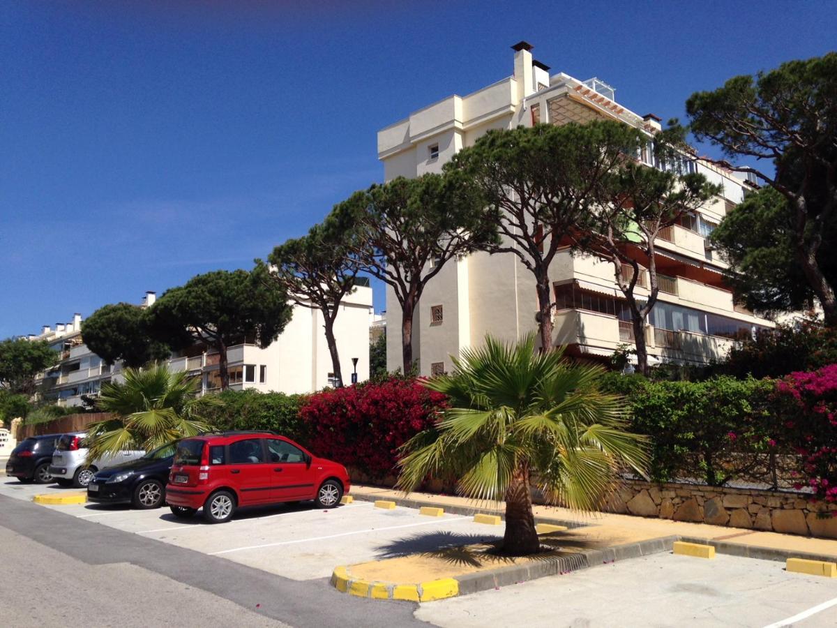 Beautiful Holiday Apartment 2 Bedroom Beach And Pool Malaga Marbella Calahonda Royale Mijas Costa Spain Zewnętrze zdjęcie