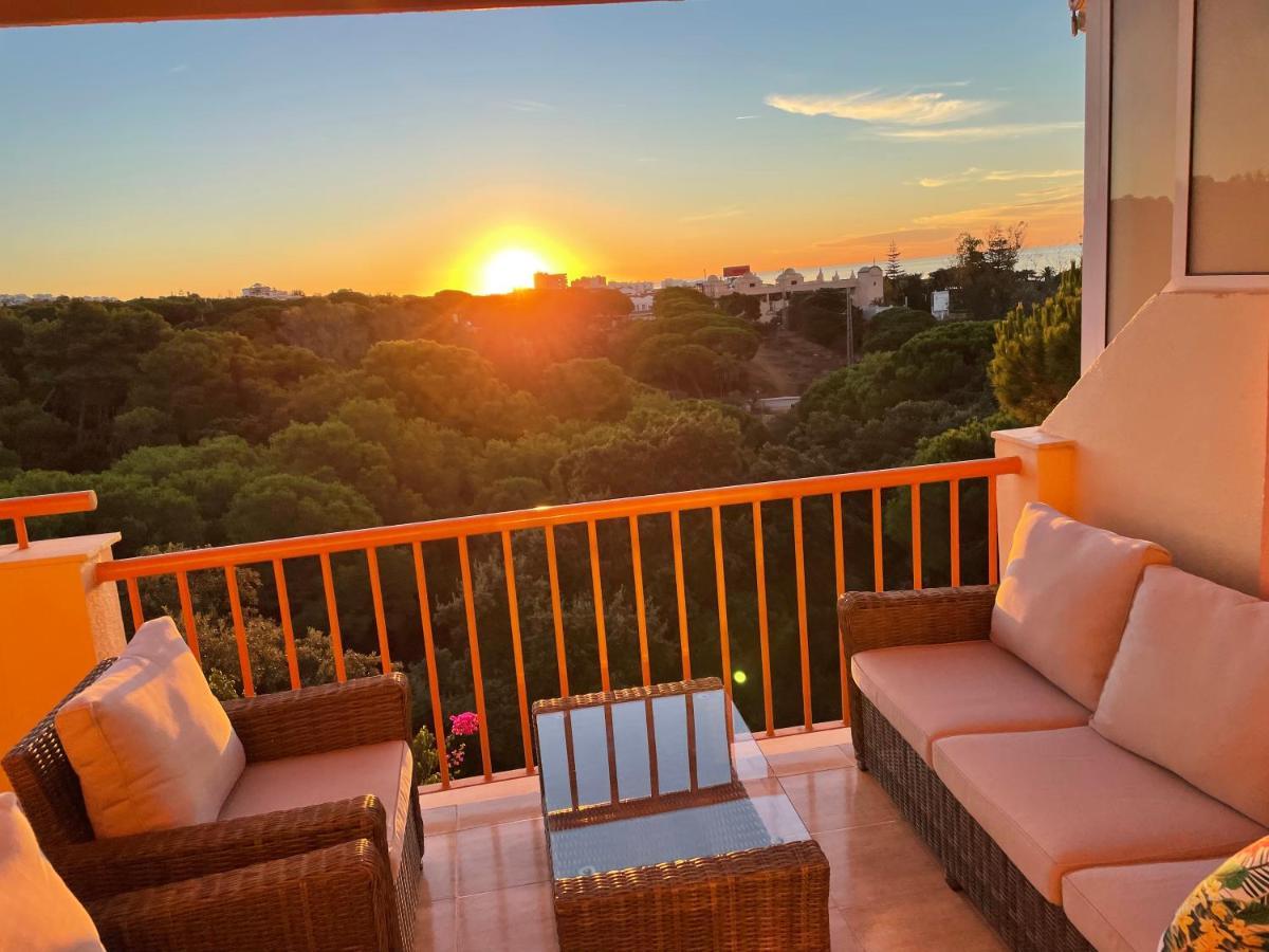 Beautiful Holiday Apartment 2 Bedroom Beach And Pool Malaga Marbella Calahonda Royale Mijas Costa Spain Zewnętrze zdjęcie