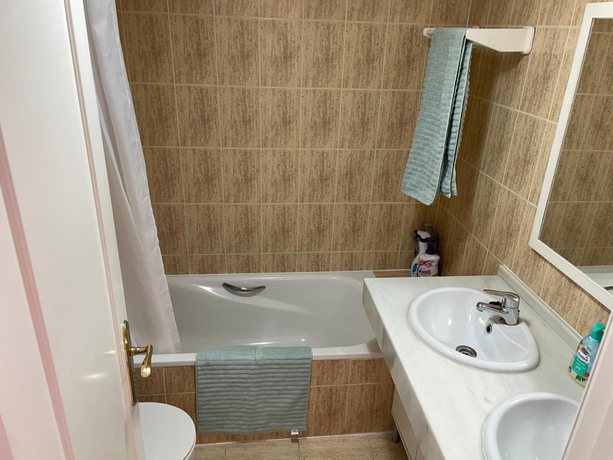 Beautiful Holiday Apartment 2 Bedroom Beach And Pool Malaga Marbella Calahonda Royale Mijas Costa Spain Zewnętrze zdjęcie